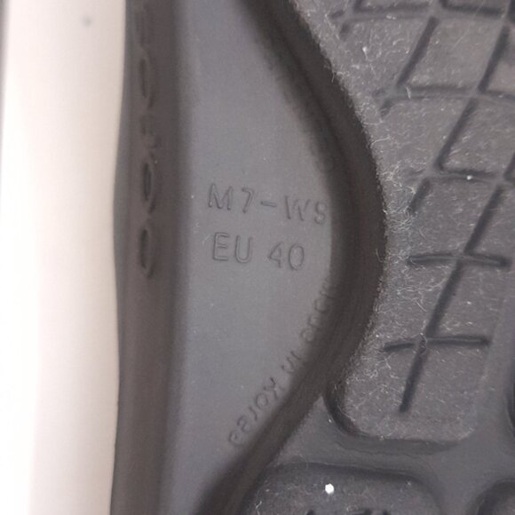 OOFOS - Black Slide Sandals M7/W9 - Picture 8 of 9